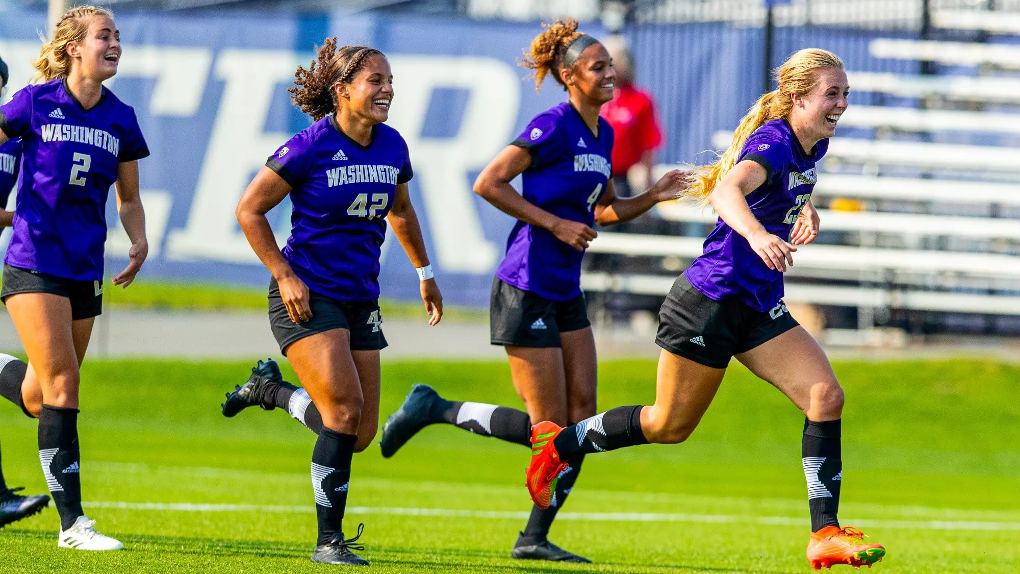 湖人出现了 湖人出现了